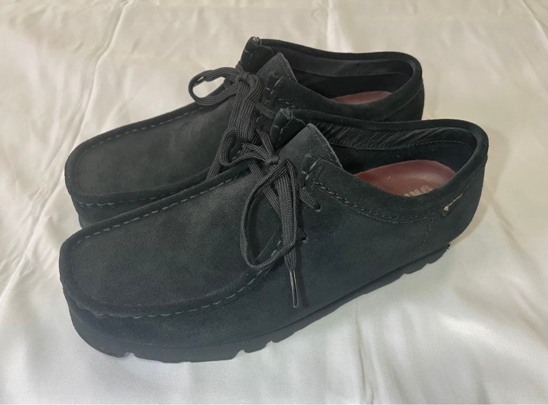 オ*ヤ様 Clarks クラークス ワラビー ゴアテックス 黒 UK7.5 25