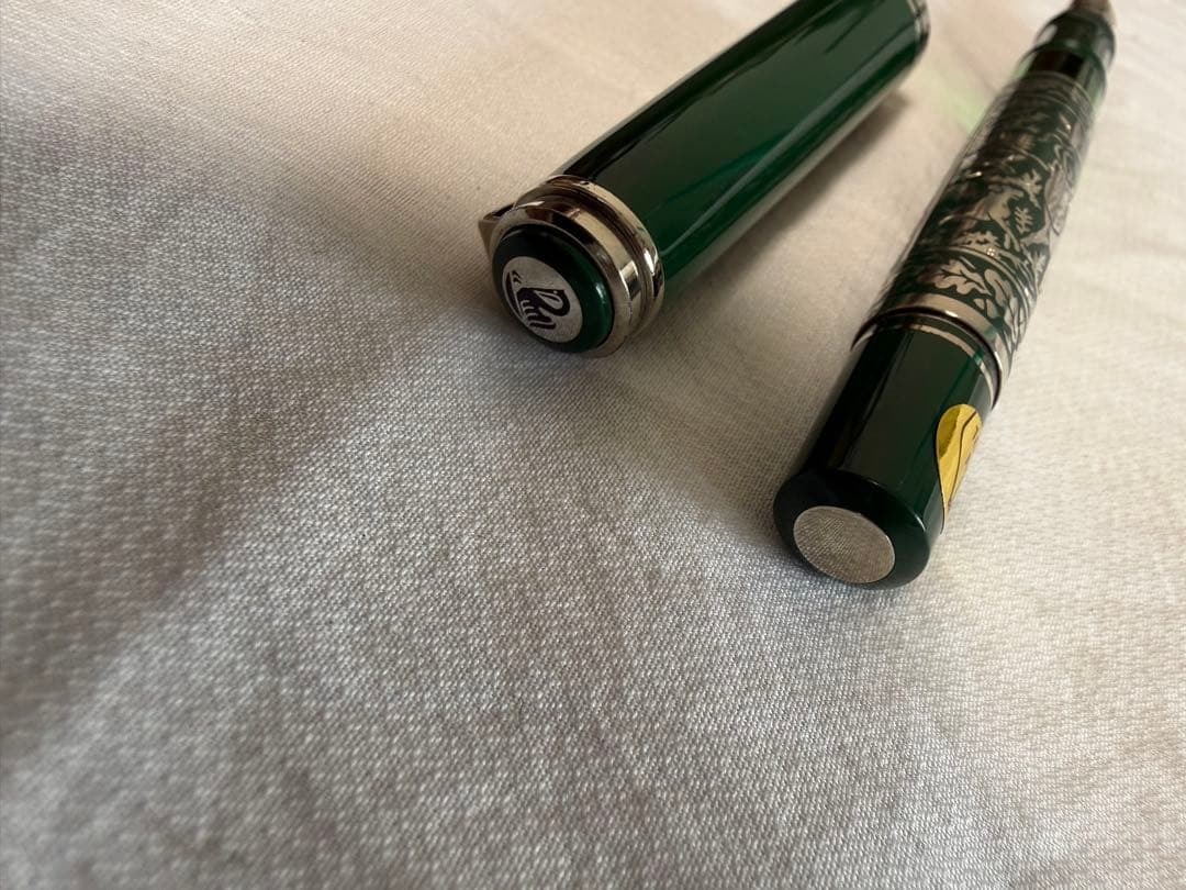 ペリカン万年筆ハンティング未使用品