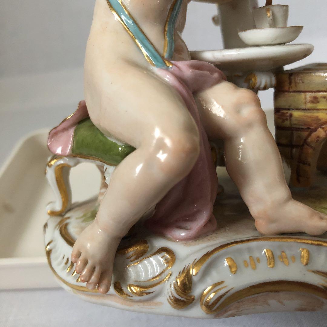 マイセン　陶器人形置物　チョコレートを作る天使