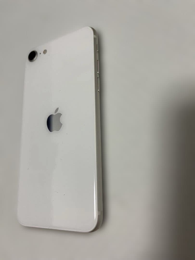 【最短当日発送】iPhone SE3 64GB スターライトSIMフリー