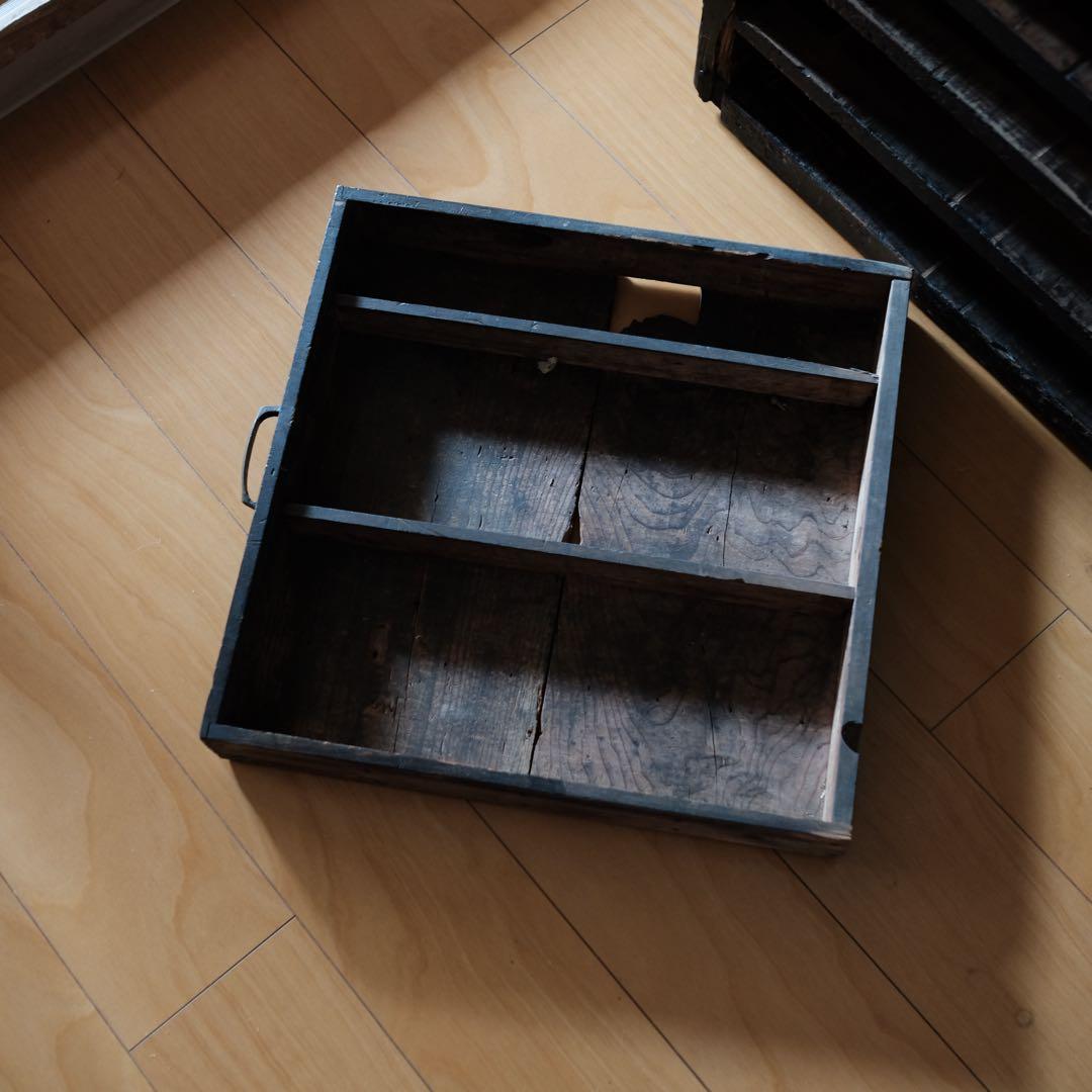 昭和時代の古い木製引き出し家具、大型収納キャビネット