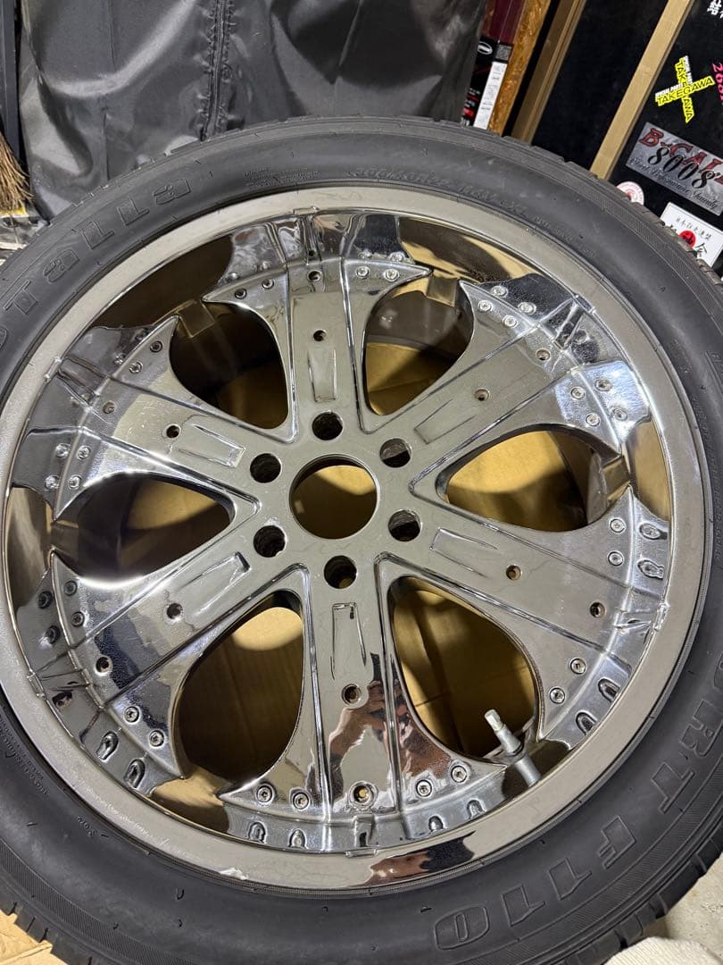 ２２インチ　スピンナーホイール
