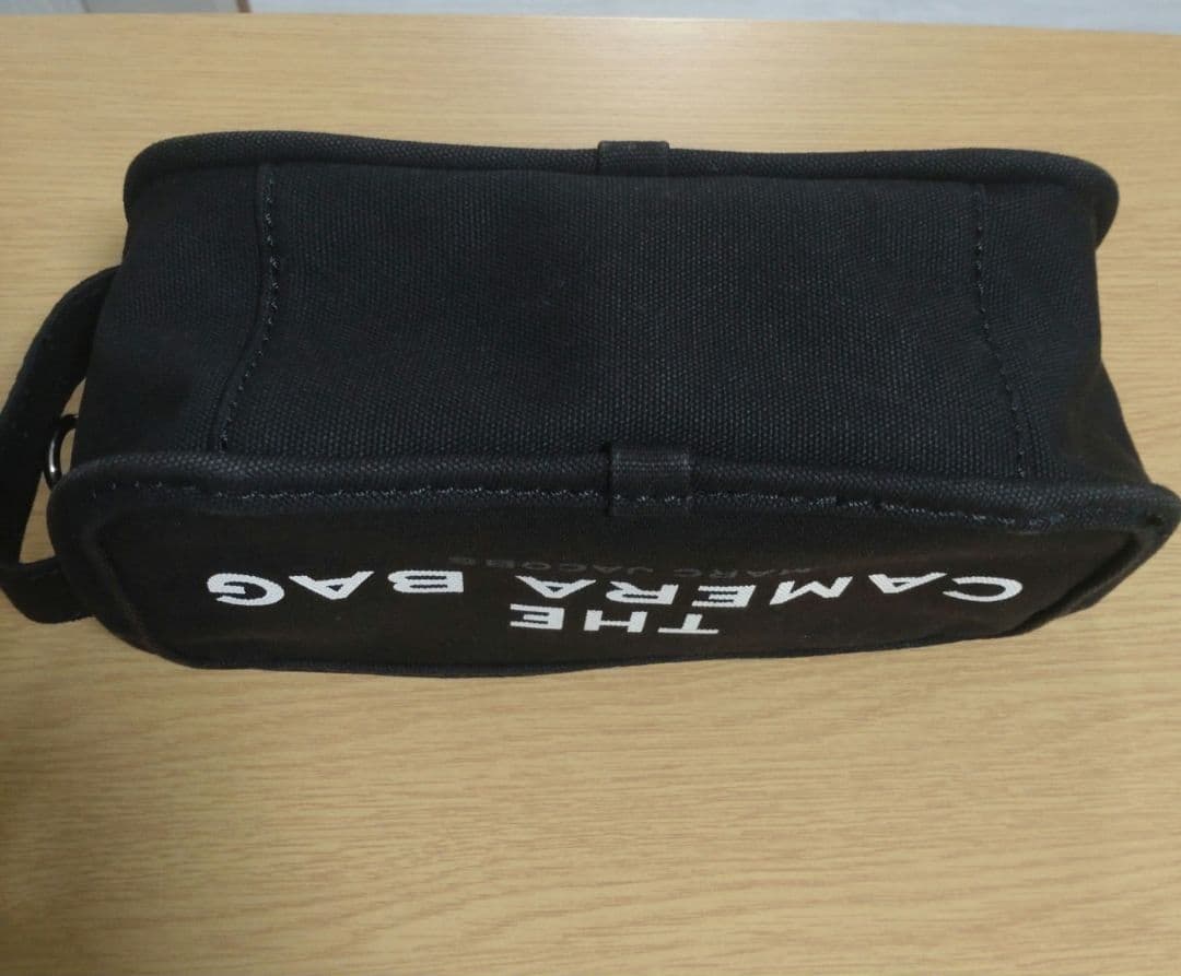 MARC JACOBS THE CAMERA BAG ブラック