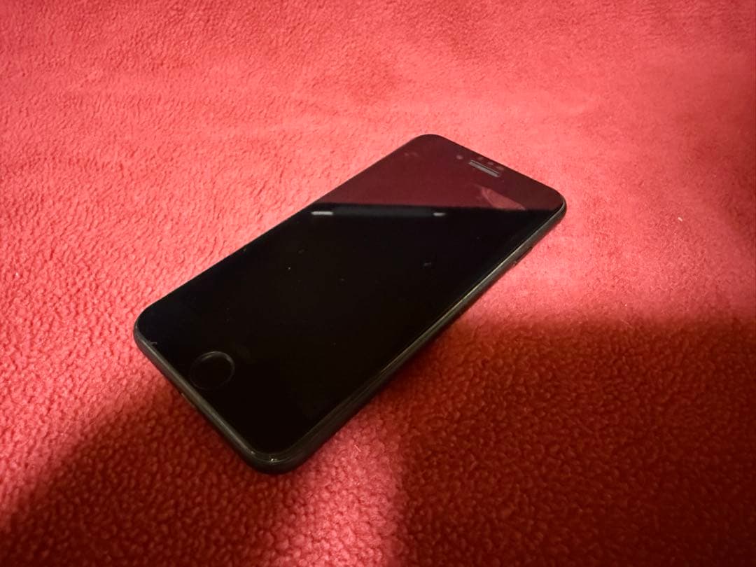 iPhone SE 第2世代 64GB SIMフリー ブラック 美品