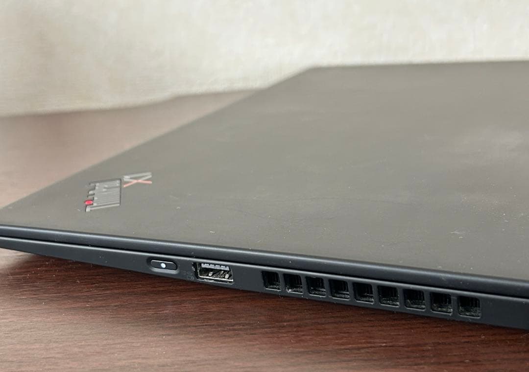 ThinkPad X1 Carbon Gen8 Core i7 第10世代