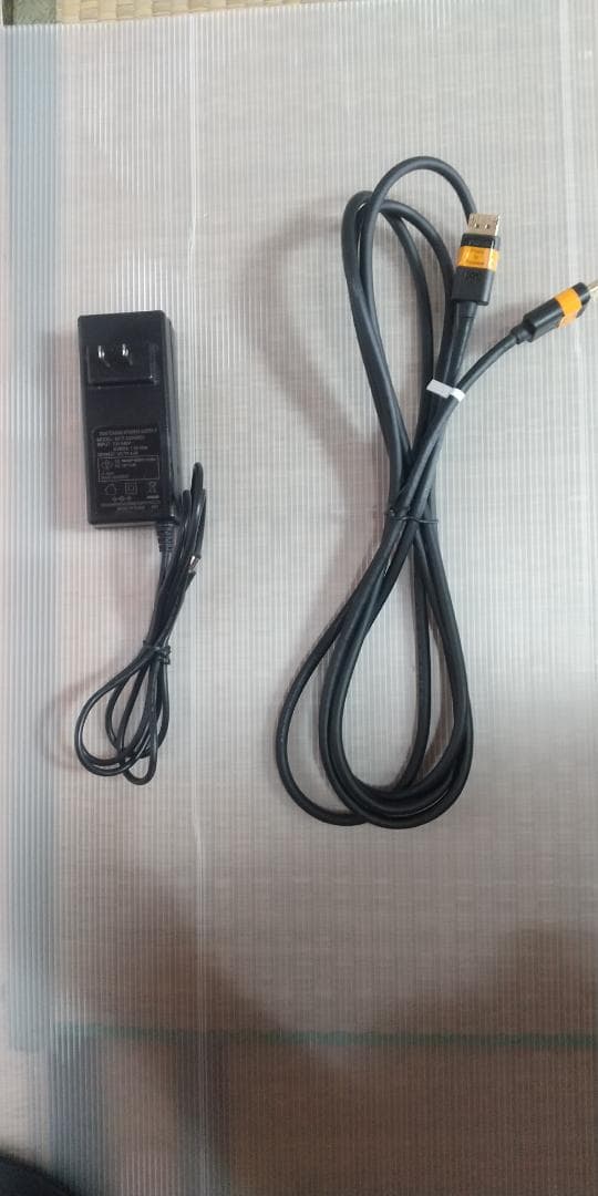 WQHD(2560x1440)　モニター本体　２７インチ