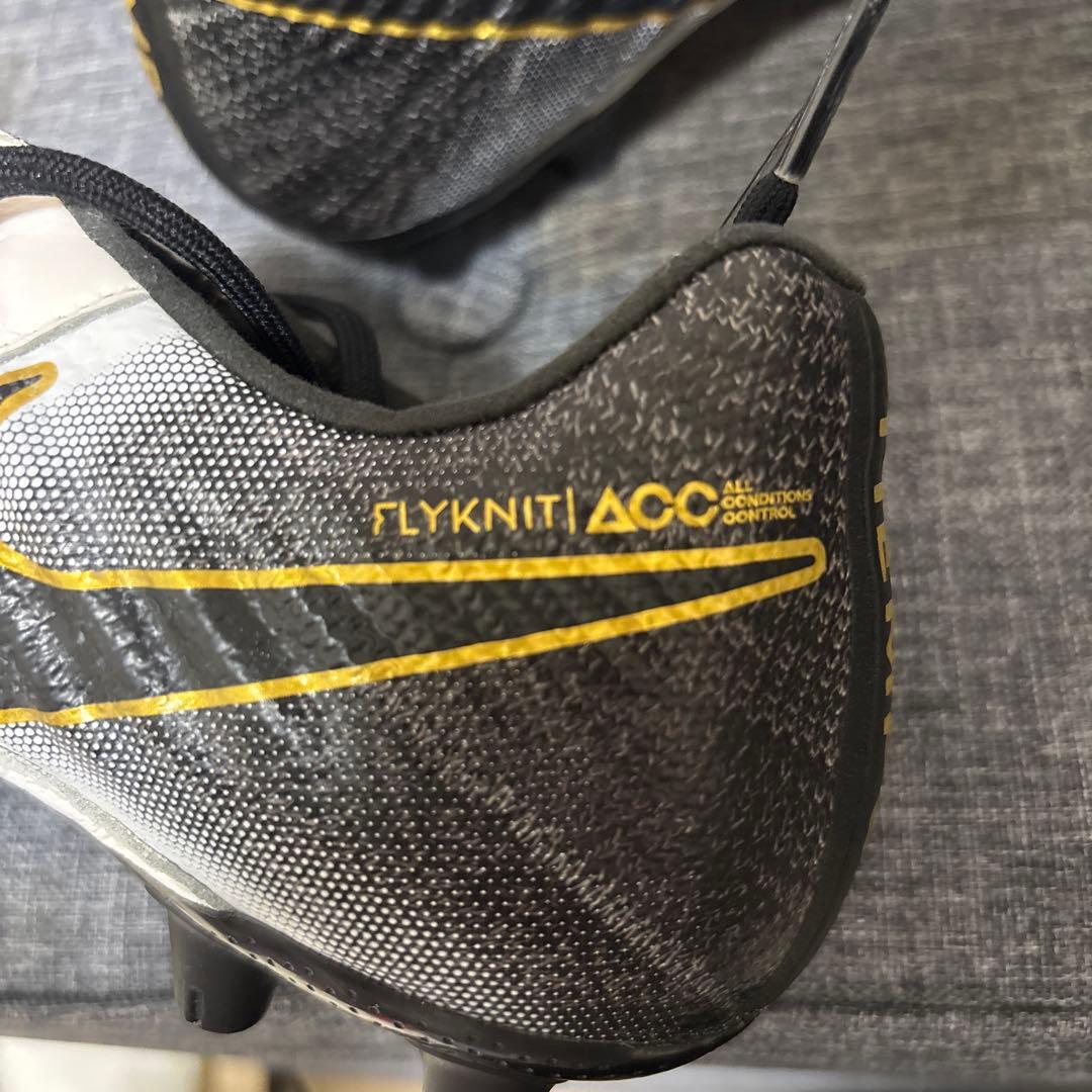 ナイキ レジェンド 7 エリート HG(ホワイト×ブラック) サッカー スパイク