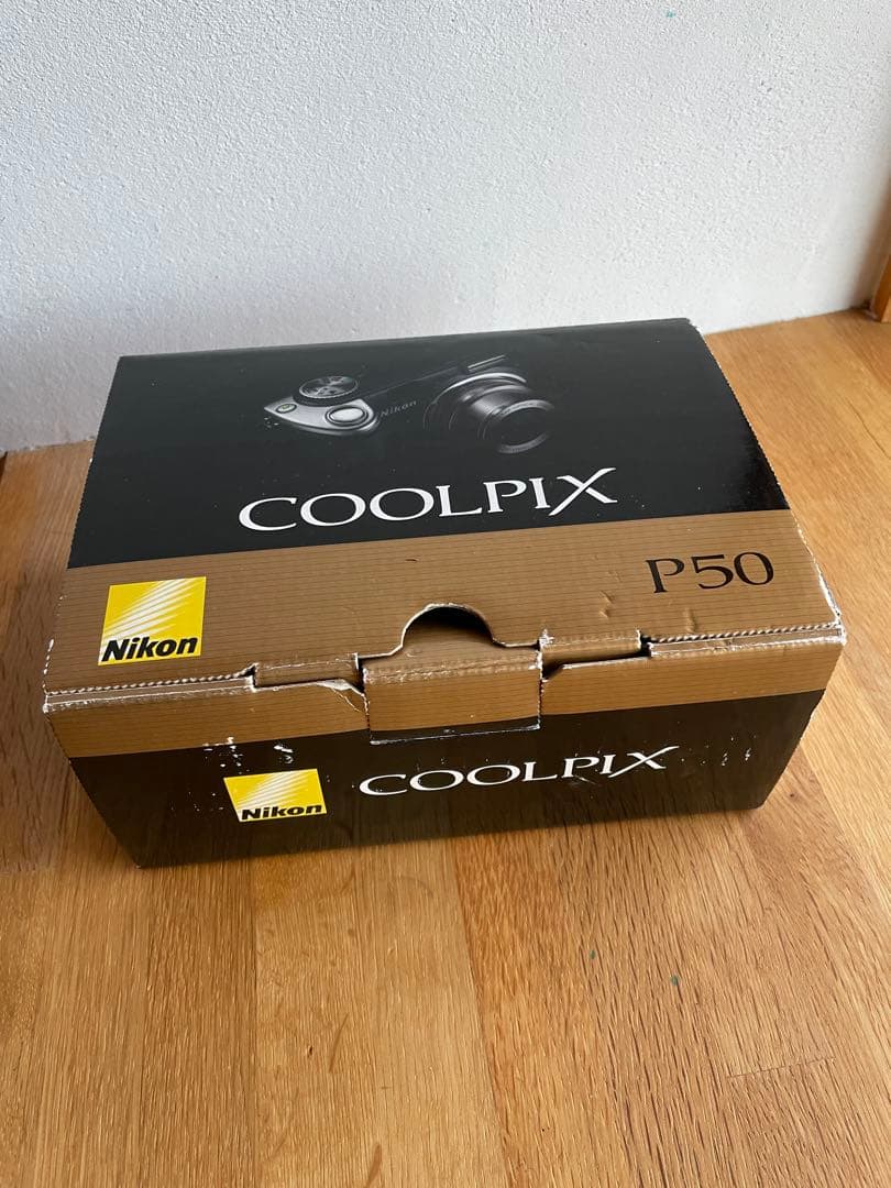 Nikon COOLPIX P50 本体と付属品　匿名配送