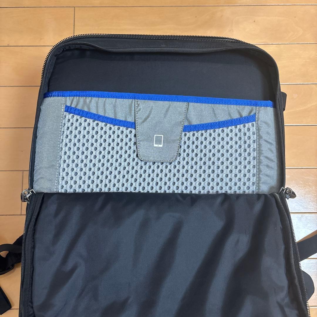 カメラバック　シンクタンクフォト　エアポート アクセレレーター ブラック