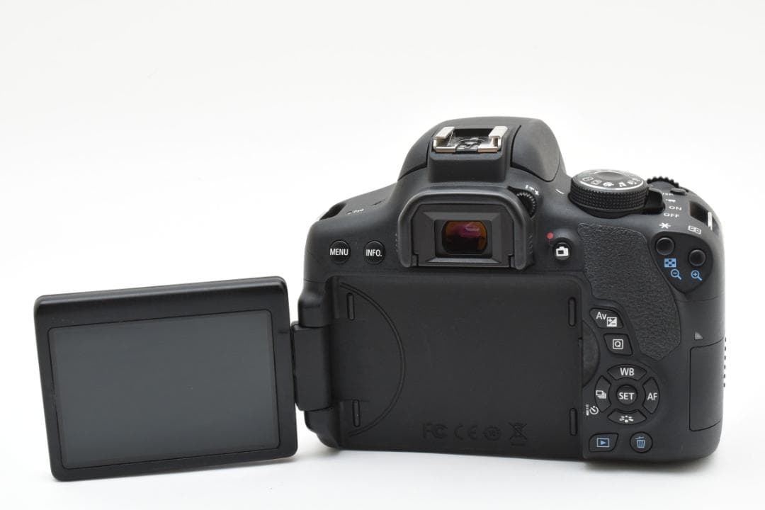 デジタルカメラ Canon EOS KISS X8i 18-55 IS STM