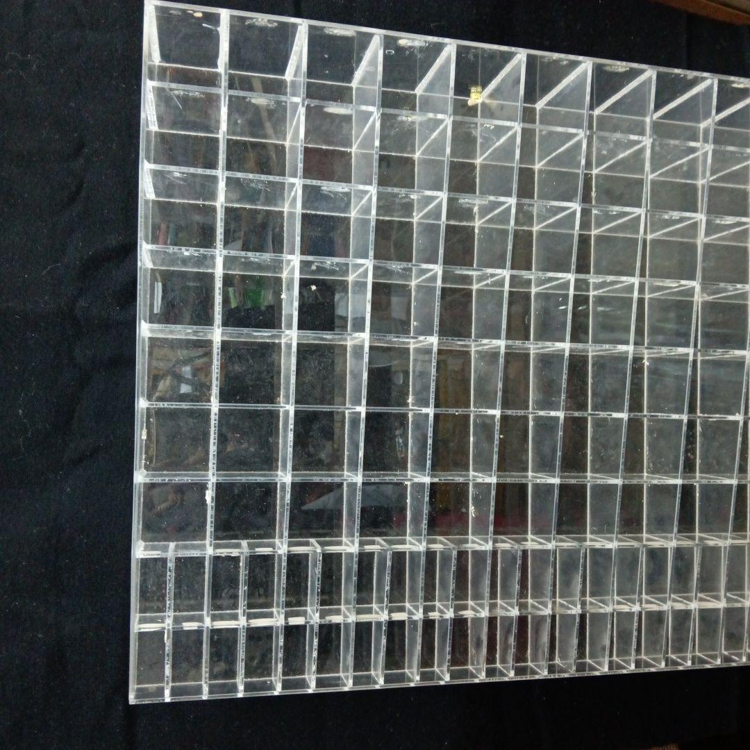 アクリルケース　収納　ディスプレイ　フタつき　蓋　仕切り　198マス