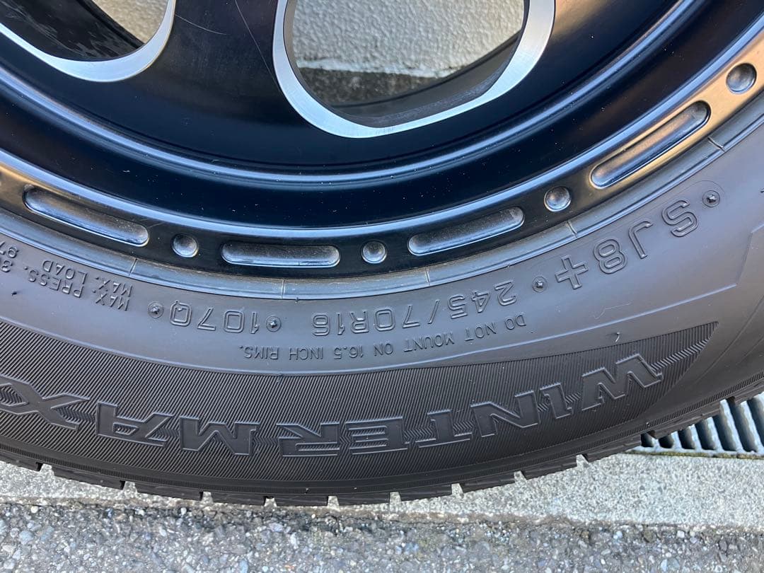 スタットレスタイヤホイール4本セット　245／70R16インチ　8J