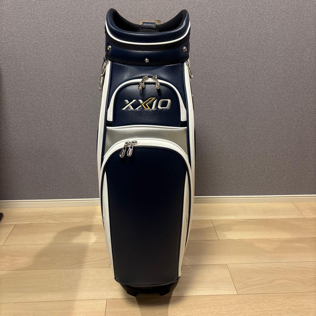 【新品未使用】ゼクシオキャディバッグプロレプリカ9.5型3.9kg