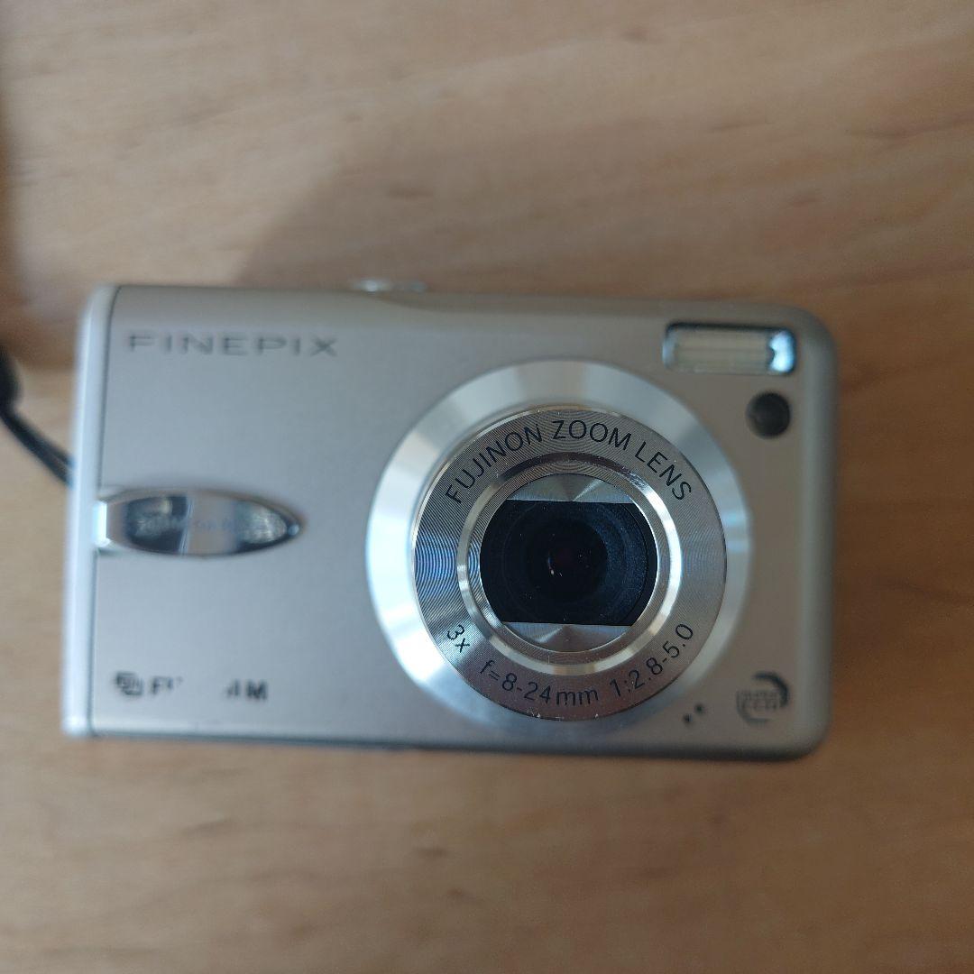 Fujifilm FinePix F30 & xDピクチャーカード2GB