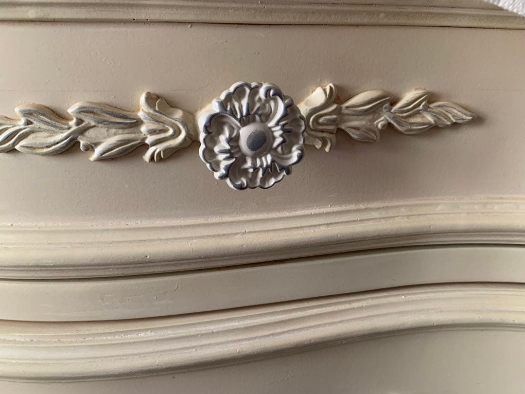 ジェシカ マクリントック　ホワイト　チェスト　白　輸入　家具　タンス