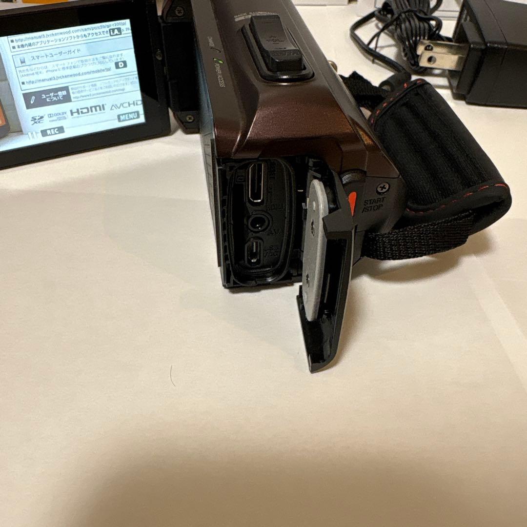 【極美品】JVCケンウッド Everio GZ-R300 防水【ケース付き】