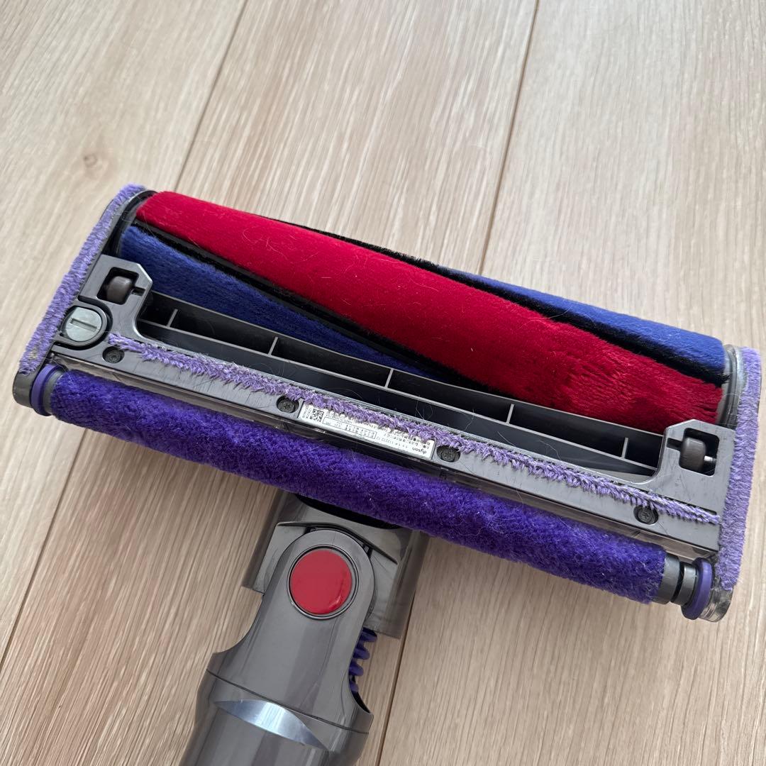 【週末価格】Dyson SV12 コードレスクリーナー スタンドつき