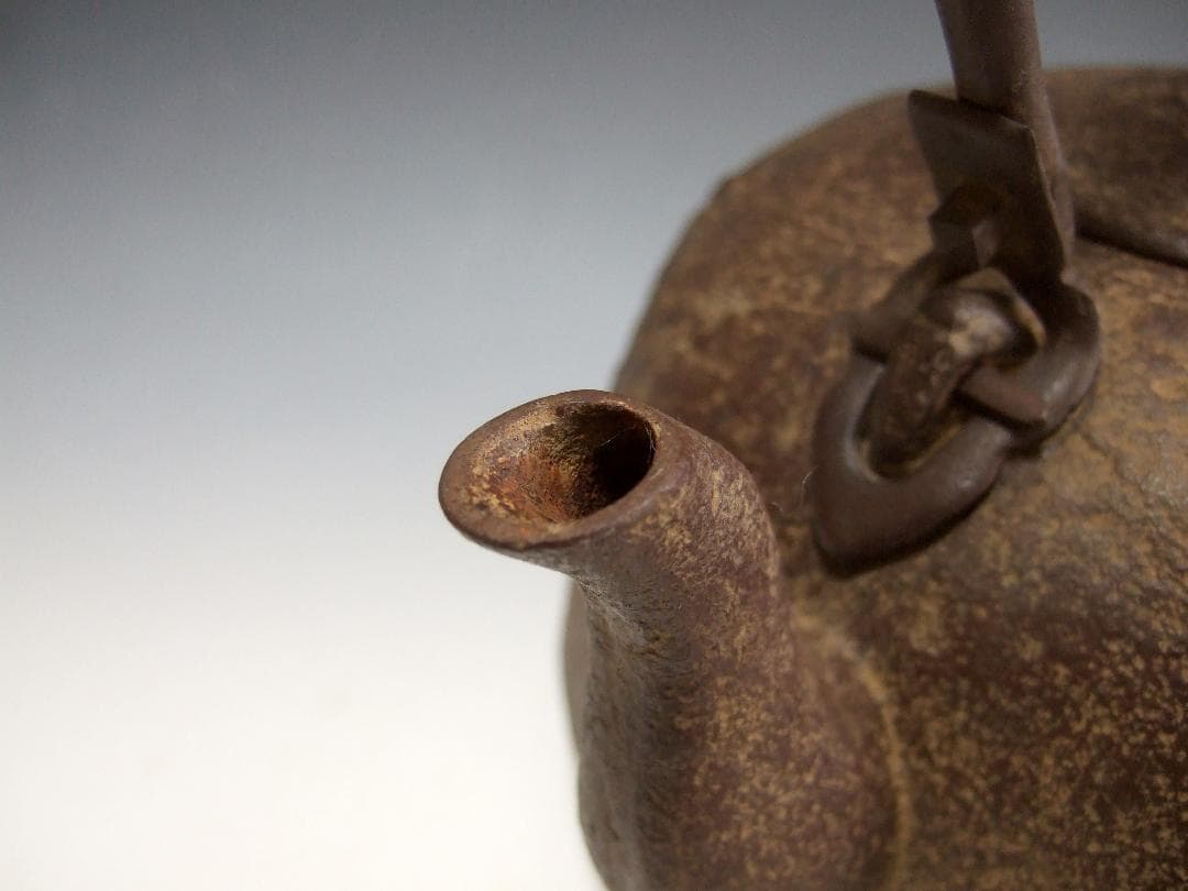 南部 宝鉄堂 雲龍紋 鬼面鐶付 鉄瓶