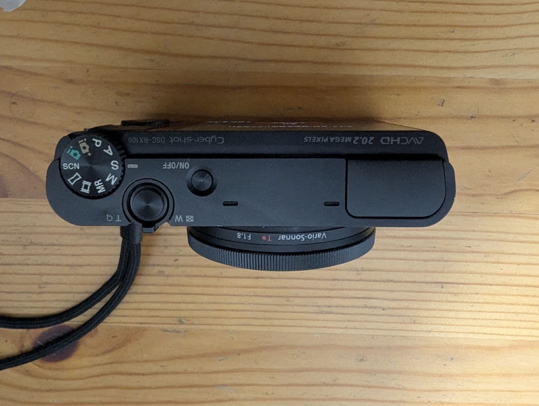 DSC-RX100 通電確認済み