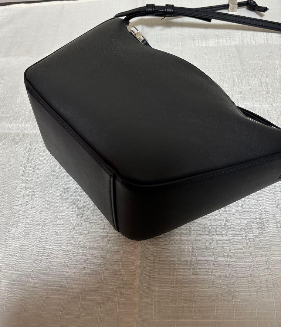 LOEWE ハンモック ホーボーバッグ ミニ ブラック