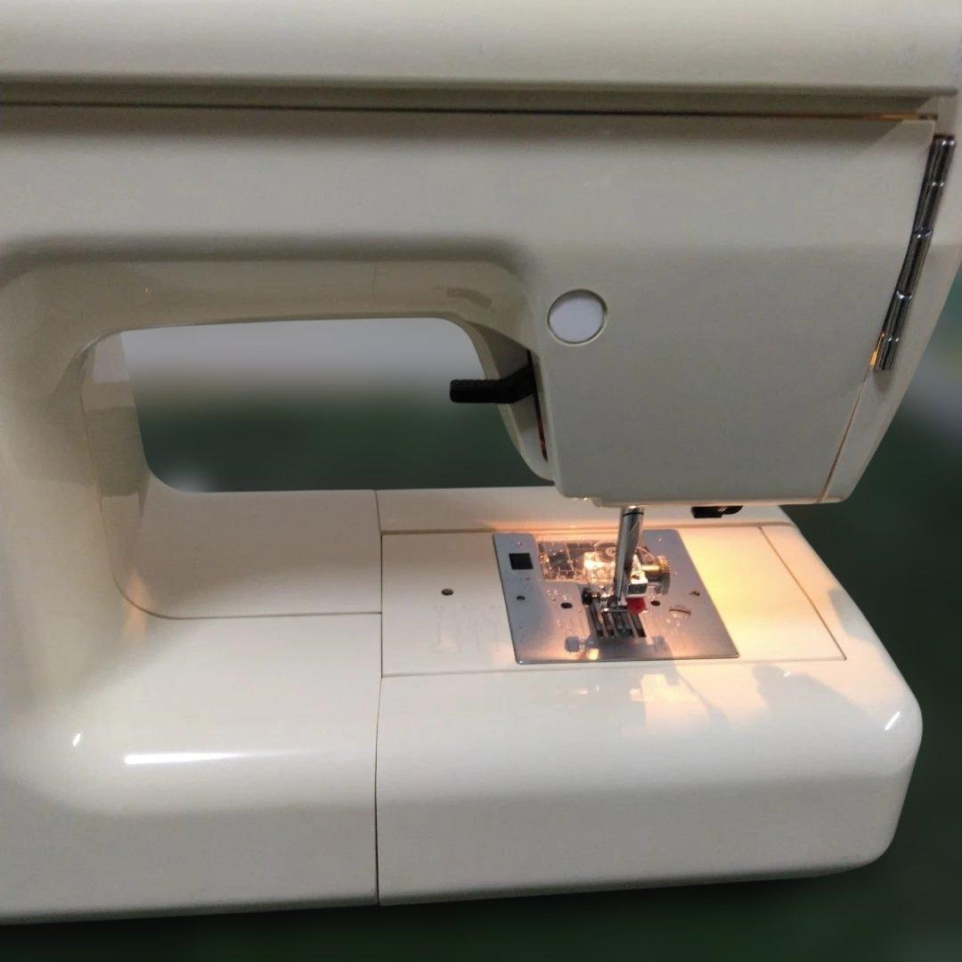 蛇の目ミシンメモリークラフト5100型。