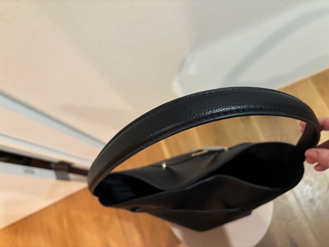 スローブイエナ　ベルトスクエアトートバッグ　ブラック