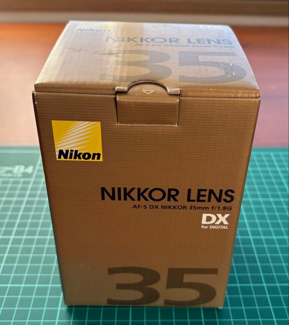 (未使用に近い)ニコンAF-S DX NIKKOR 35mm f/1.8G