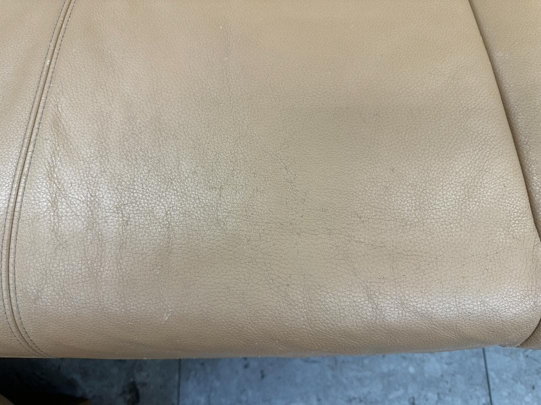 カリモク チターノ 3人掛けソファ 本革 オットマン付き ブラウン