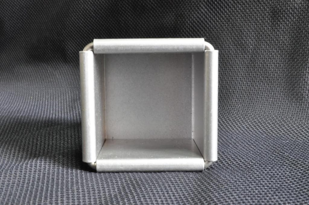 【アウトレット】ミニサイズ５センチ角キューブ パン焼き型12個セット【数量限定】