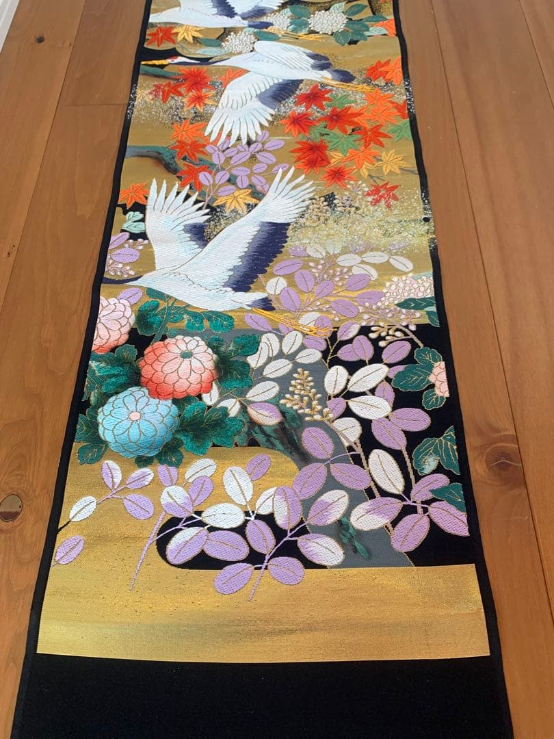 西陣織・豪華絢爛・婚礼打ち掛け衣装　切りばみ