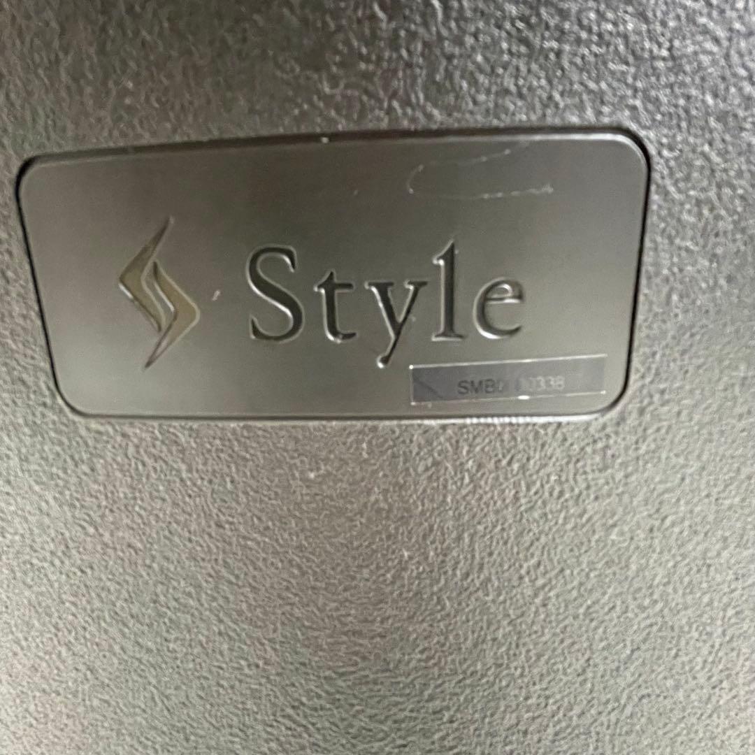 ゴルゴ商店 様用　style PREMIUM スタイル 骨盤サポートチェア 黒