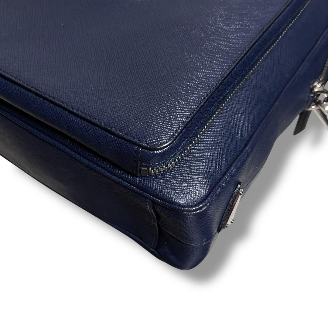 プラダ 現行 ネイビー レザー ビジネスバッグ サフィアーノ