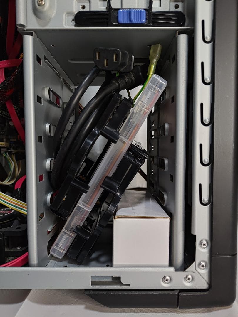 自作PC P5QE 8GB 9600GT Core2 Quad Win7 Pro