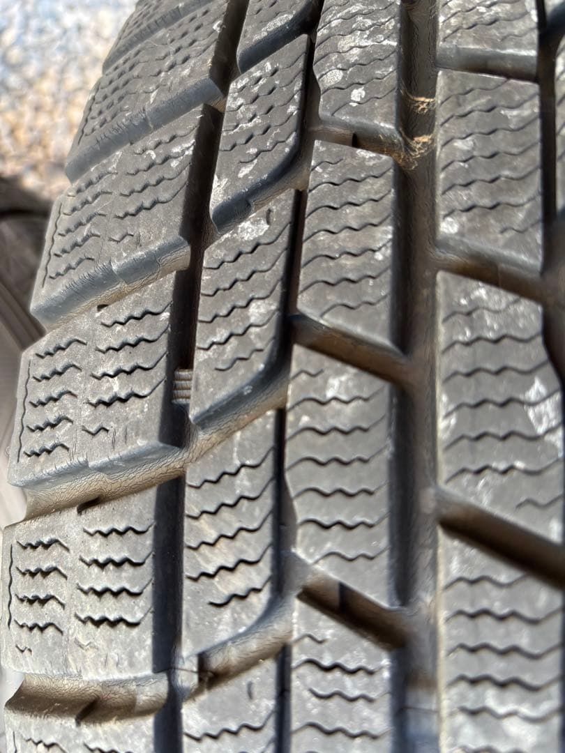 30系アルファード　スタッドレスタイヤ　215/65 16