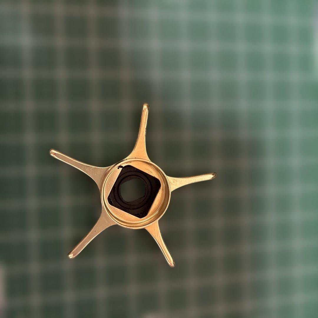 SHIMANO CALCUTTA CONQUEST 200ベイトリール　部品