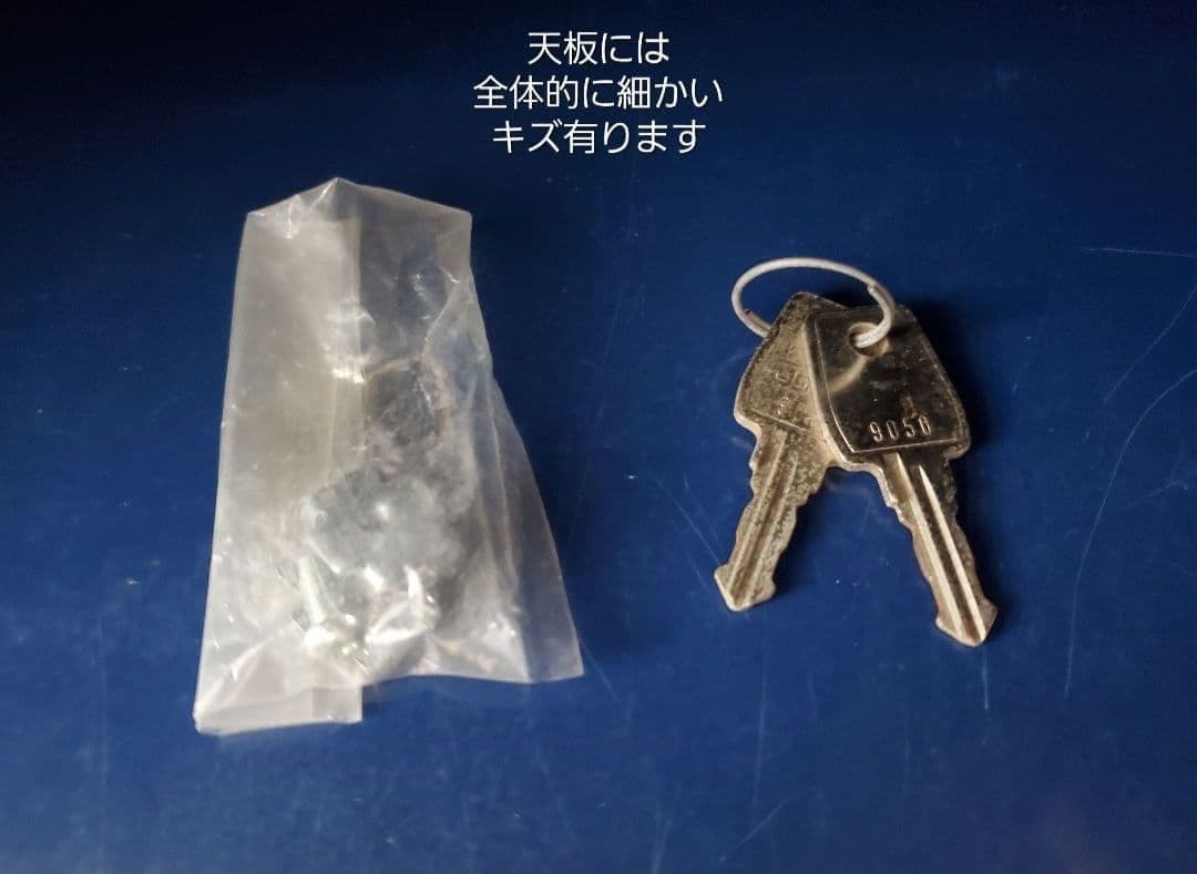 鍵付き【スチールロッカー】