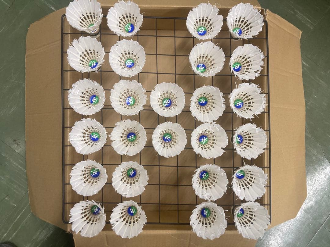 ニューオフィシャルなど　ノック用シャトル130個①