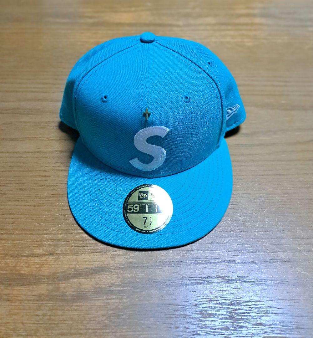 ら*れ様 Supreme Gold Cross S Logo New Era \"