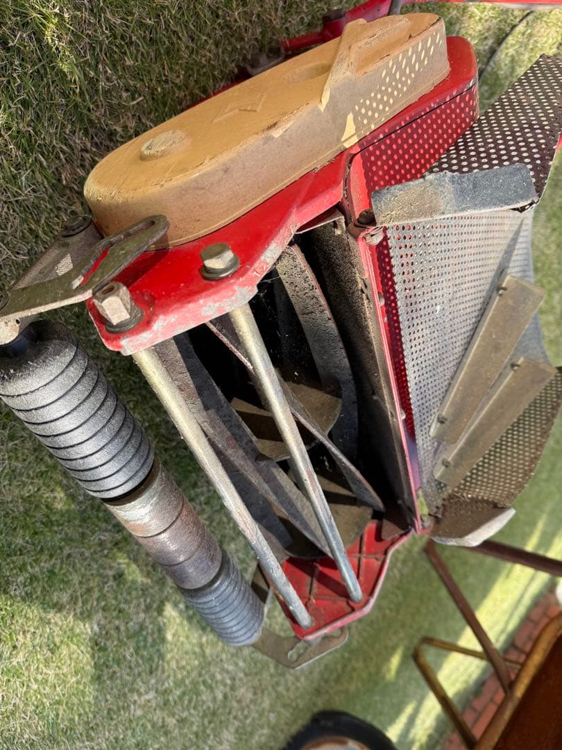 バロネス 自走式LM12MF 電動芝刈り機 前期モデル