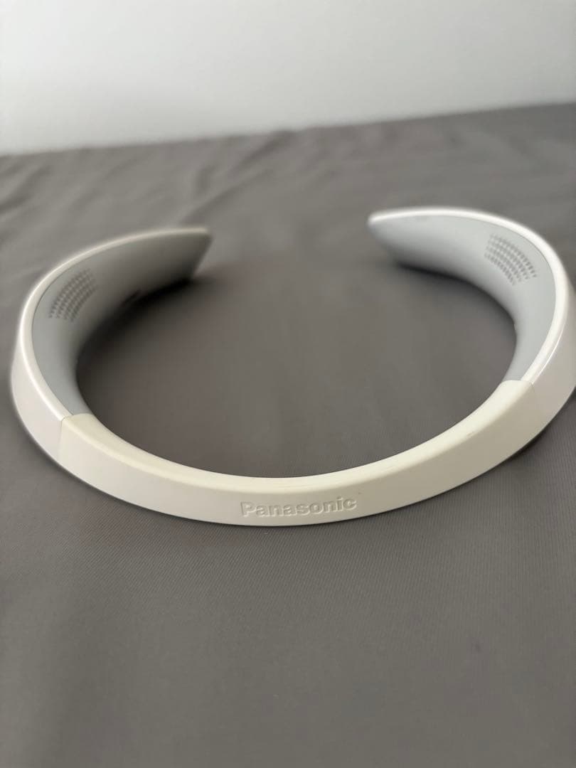 パナソニック　ワイヤレスネックスピーカー　ホワイト　SC-WN10-W