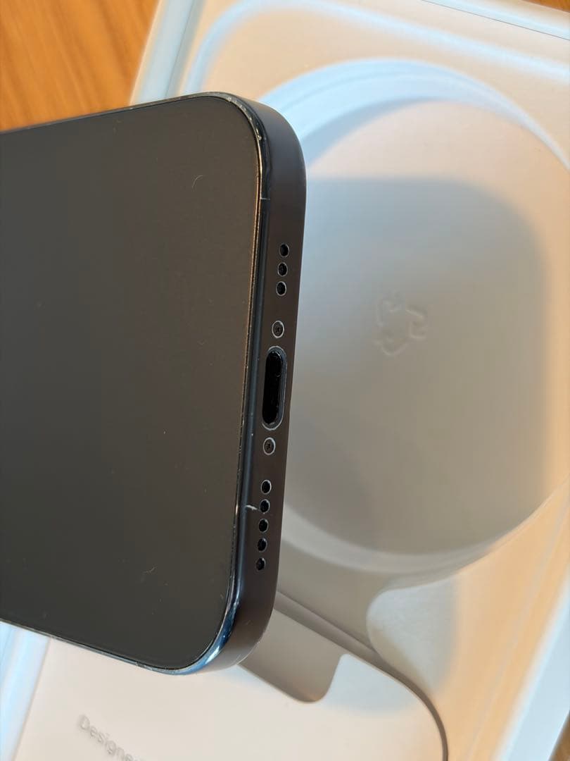 【Hiro様】Apple iPhone 15 ブラック 本体