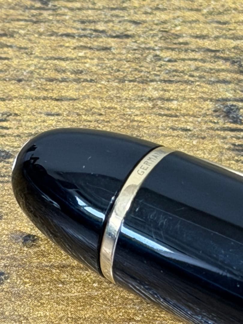 筆記確認&洗浄済　三帯　ヘミングウェイ芯 18K モンブラン　万年筆　中字