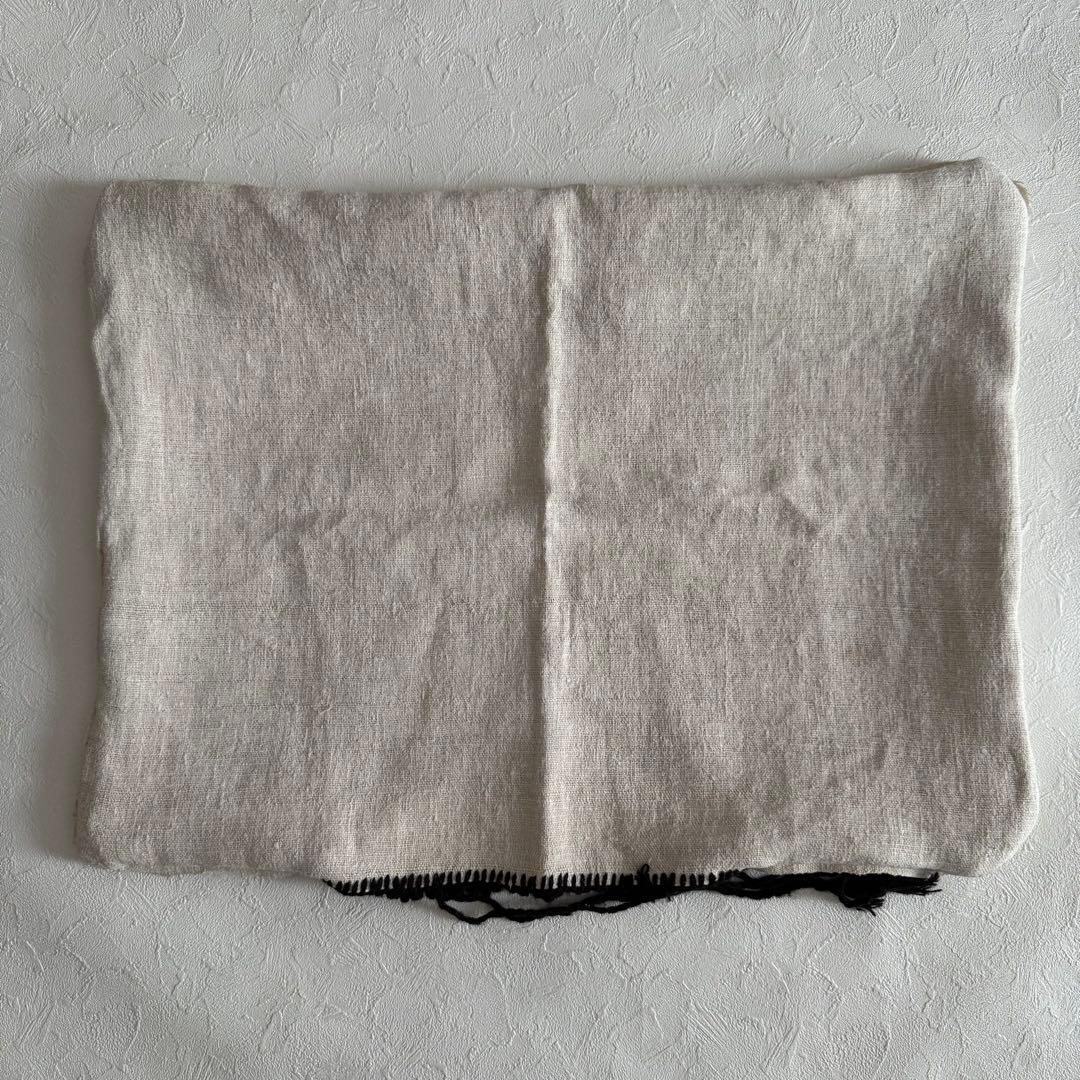 イーラーショシュ　手刺繍　鳥　植物　ピロケース