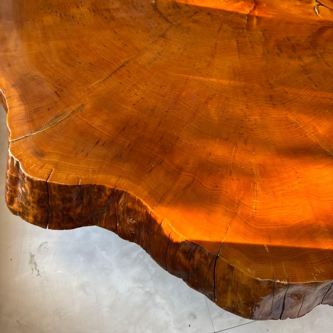 青森ビバ　輪切り　一枚板テーブル　1250✖️1150mm 自然形状　加工品