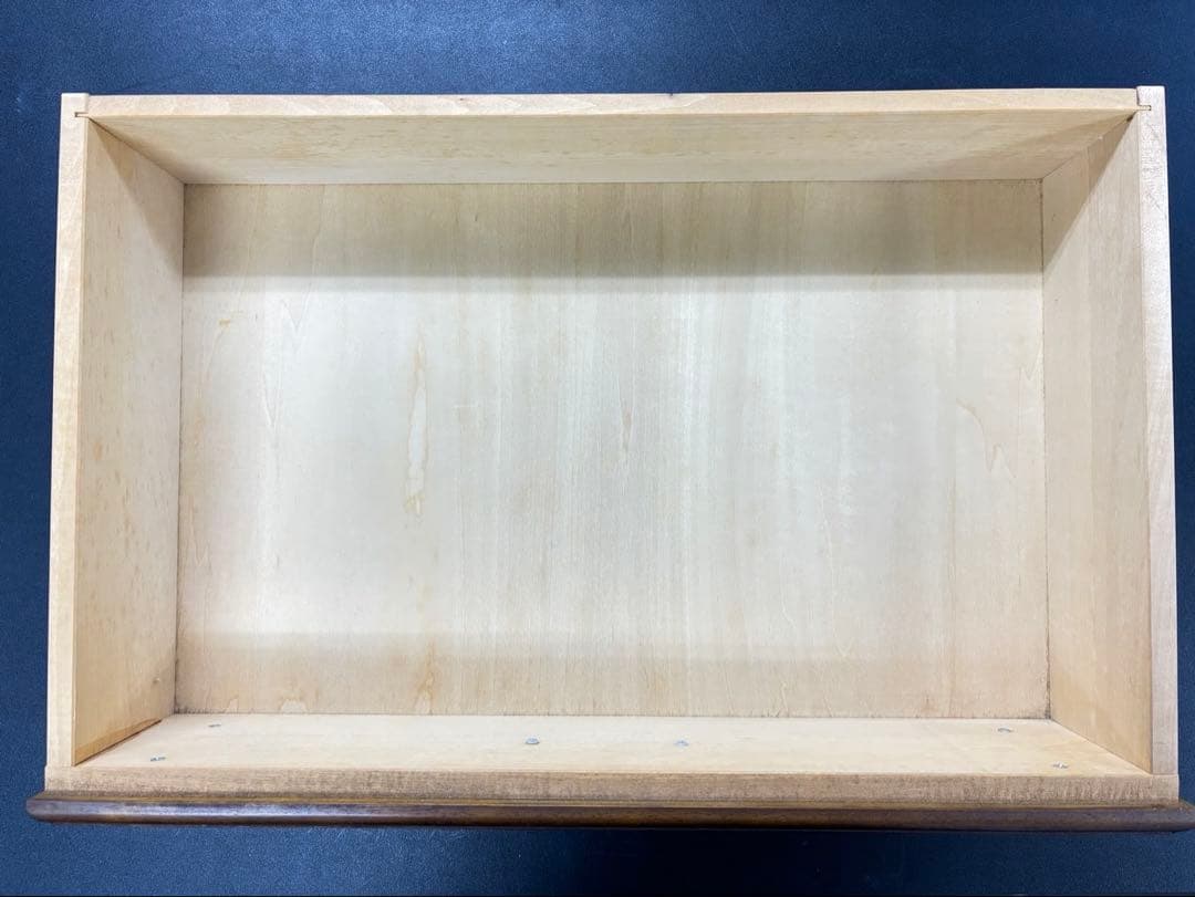 カリモク ブラウン木製チェスト 4段引き出し コロニアル