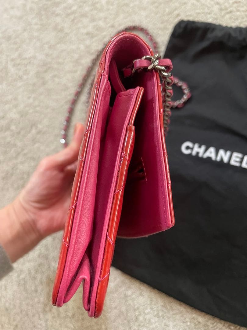 CHANEL シャネル　ショルダー　チェーンウォレット　パテント