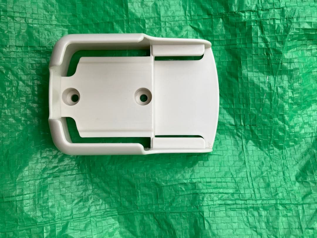 コロナ　壁掛け電気ヒーターCHK-C126Aホワイト 約60cm