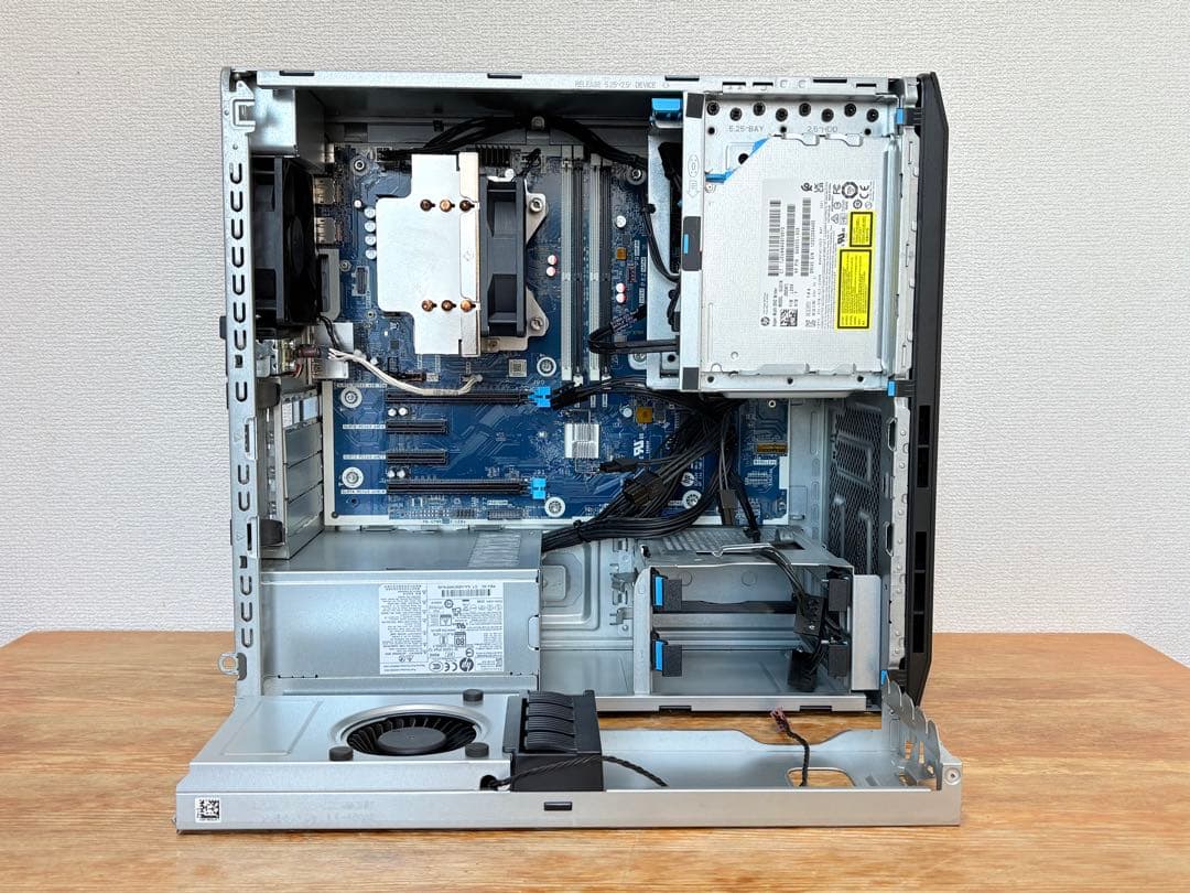 ベアボーン状態のHP Z2 Tower G5 Workstation★125W可
