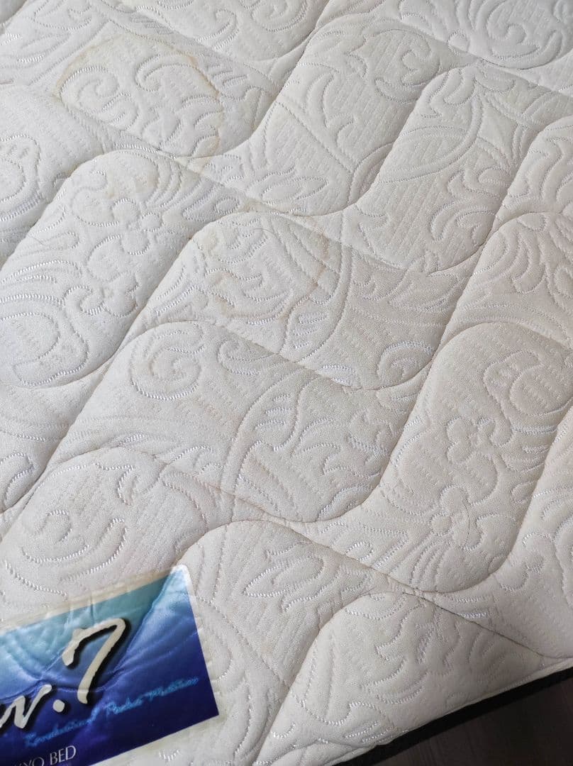 ダブルベッド　東京ベッド　フレーム、マットレスセット　引き取り限定