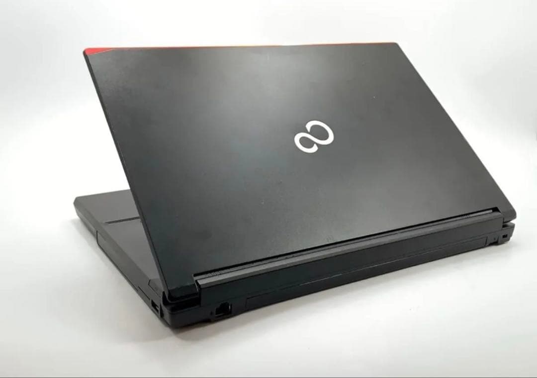 富士通ノートパソコンcore i5 ssd256 16gb 15型フルHD